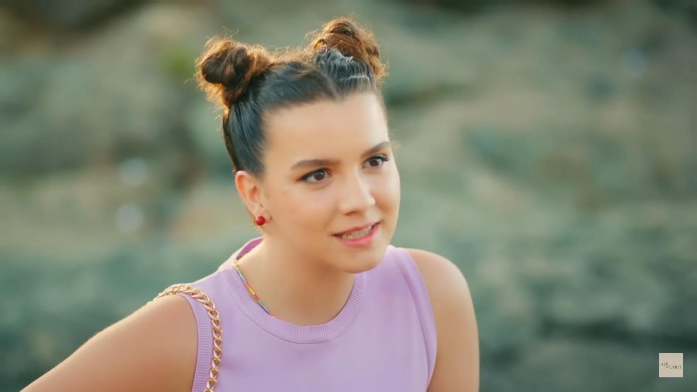 Melis nie ma powodów do dumy. Zaniedbała naukę