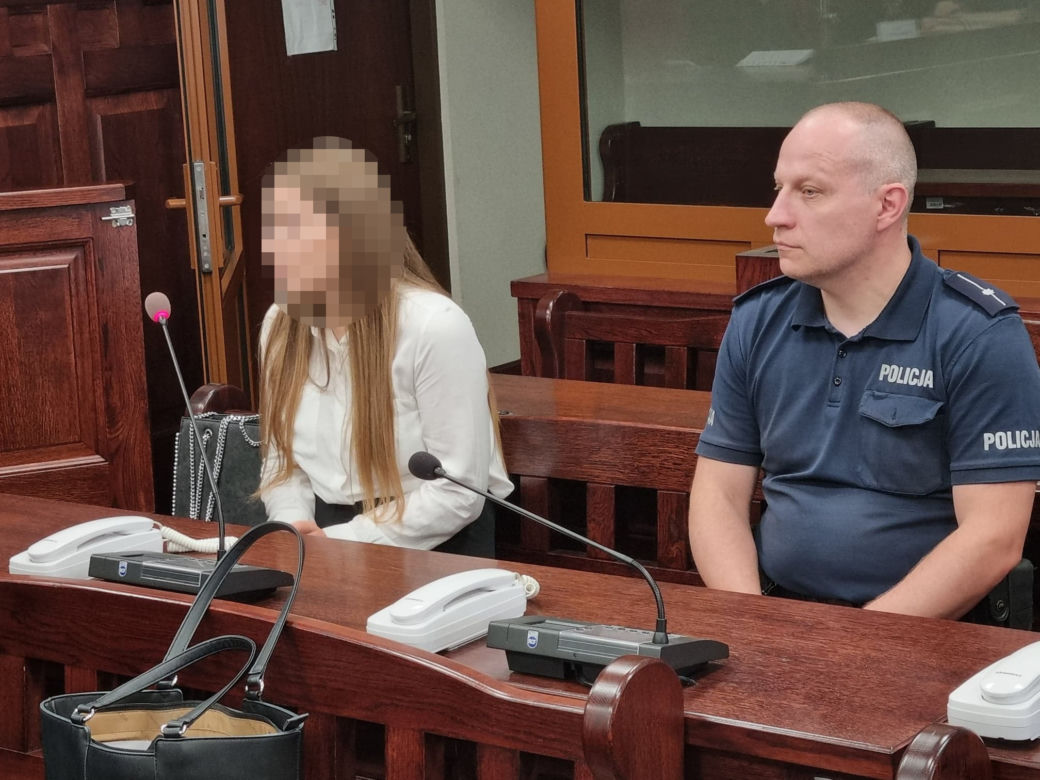 Proces w sprawie znęcania się nad 5-letnimi bliźniaczkami
