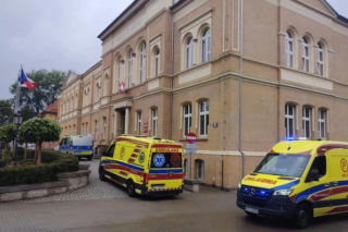 Oblał się benzyną i wtargnął do urzędu! Groził, że się podpali