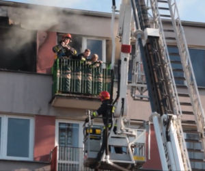 ratowanie staruszki pożar Słupno