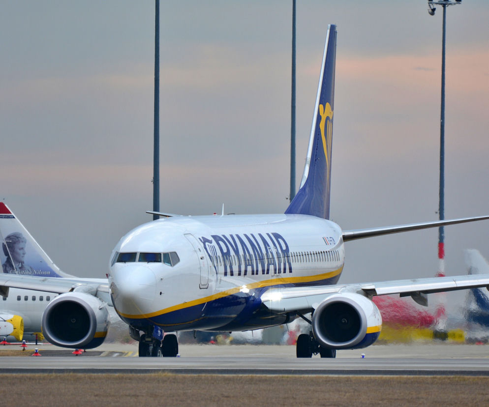 Ryanair zawiesza loty z Krakowa! Omikron pokrzyżuje plany podróżnym