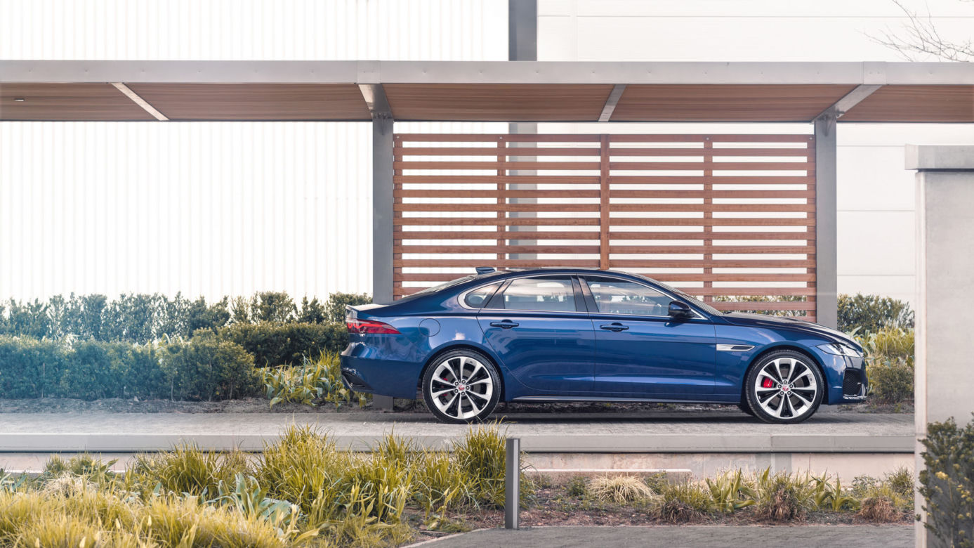 Nowy Jaguar XF (2021)
