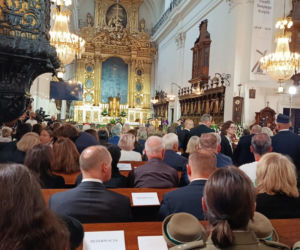 Ostatnia droga Wandy Traczyk-Stawskiej. Tak stolica żegna bohaterkę Powstania Warszawskiego