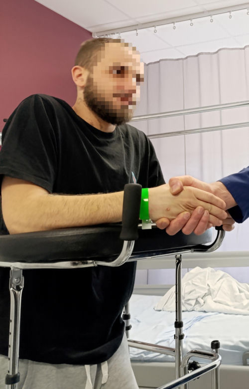 Lekarze uratowali życie 22 letniemu motocykliście 