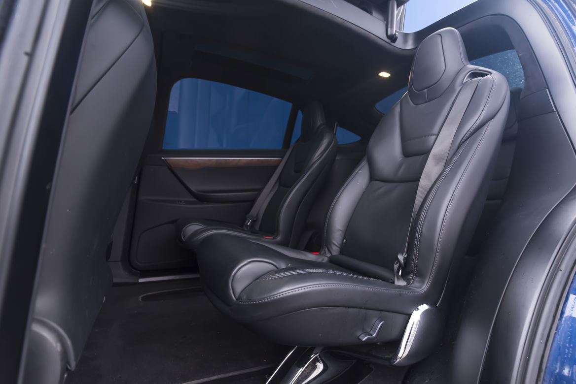 Tesla Model X 100D