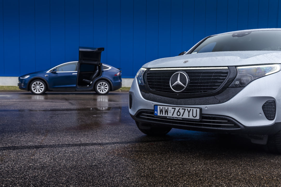 Mercedes-Benz EQC 400 vs. Tesla Model X 100D