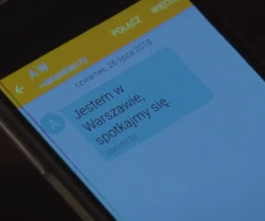 M jak miłość odcinek 1407, sms Anki (Weronika Rosati) do Andrzeja (Krystian Wieczorek)
