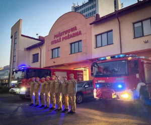 Strażackie syreny zawyły dla poległych kolegów. Żegna ich cała Polska