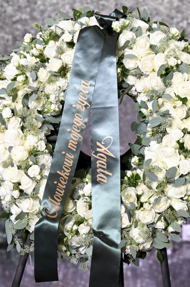Poruszające napisy na wieńcach dla Andrzeja Morozowskiego. Te słowa chwytają za serce