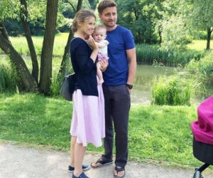 Na dobre i na złe. Anna Karczmarczyk (Ola), Marcin Rogacewicz (Przemek), Frania (Antosia Gawron) na planie