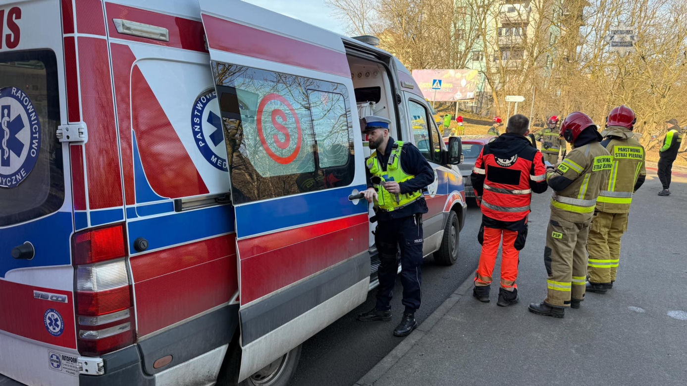 Zderzenie dwóch pojazdów w Mysłowicach