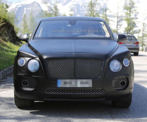Bentley SUV 2016