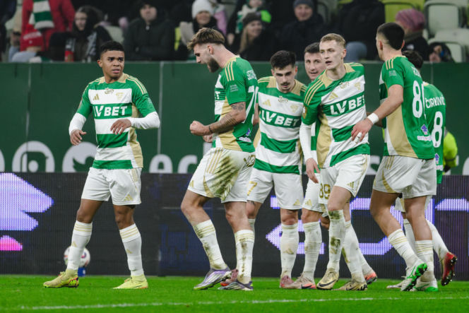 Lechia Gdańsk - Górnik Zabrze, zdjęcia kibiców i zawodników z meczu 18, kolejki PKO BP Ekstraklasy