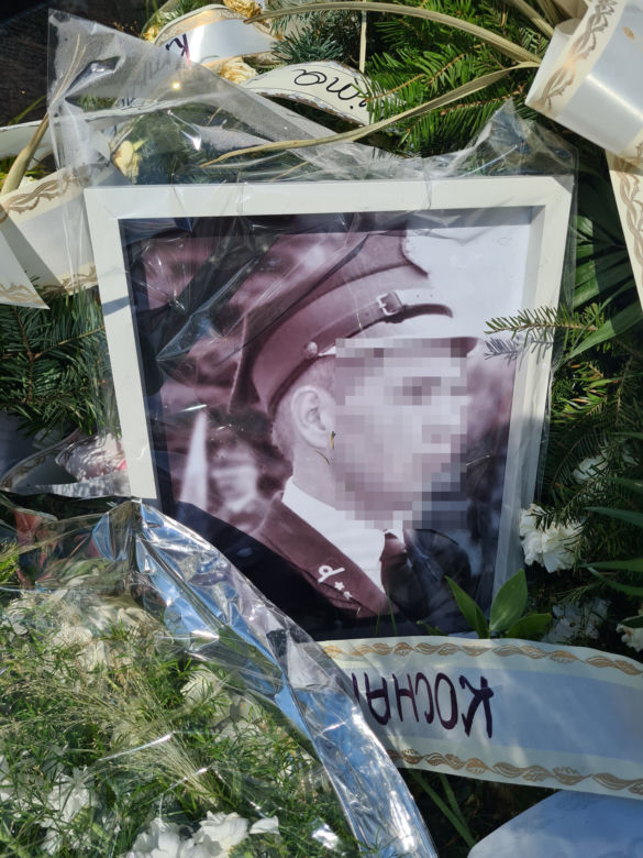 Druh OSP w Gogołowie zginął tragicznie. Morze kwiatów na grobie [GALERIA]