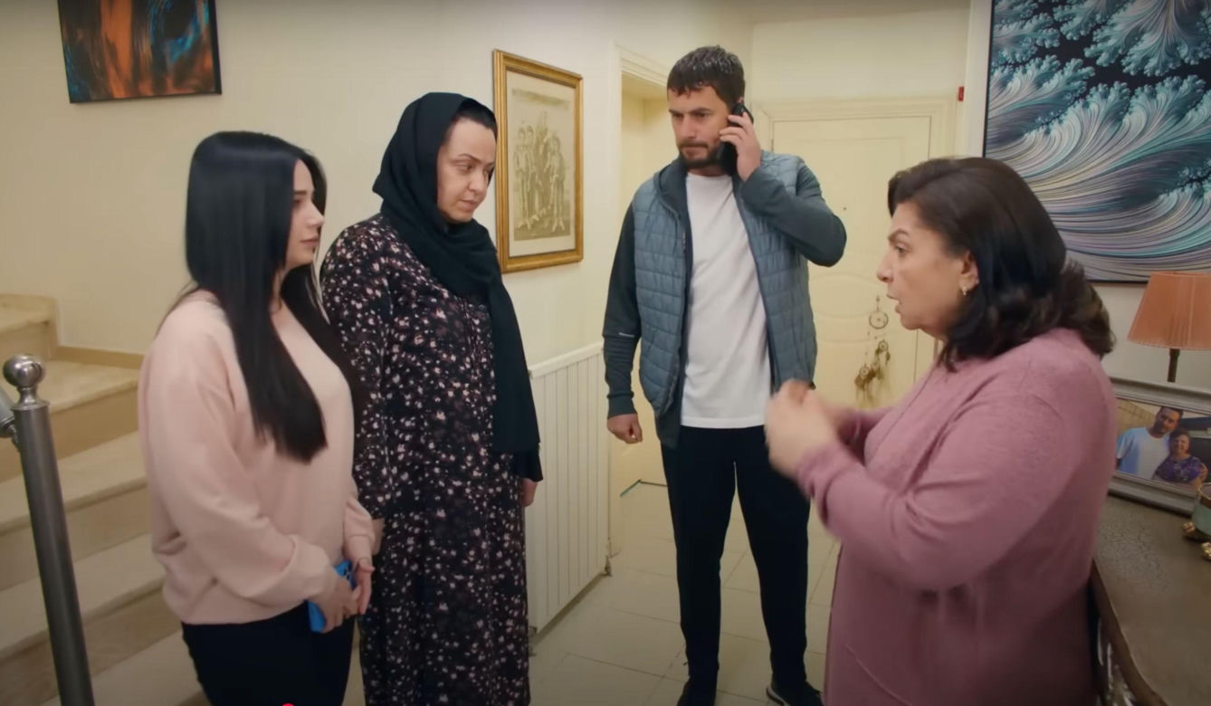 Bulent dowie się o udziale Melis w porwaniu Zeynep i... postanowi dać jej nauczkę! Rozważy nawet posłanie jej do więzienia.