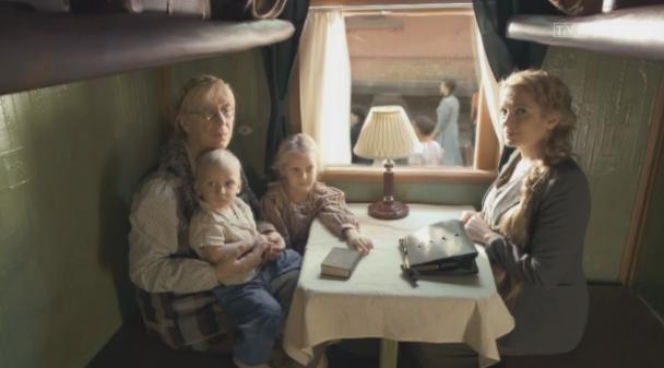 ANNA GERMAN odc. 1. Babcia Anny German - Anna Friezen (Jekatierina Wasiljewa), Irma German (Maria Poroszyna), mała Ania (Anna Kirina)