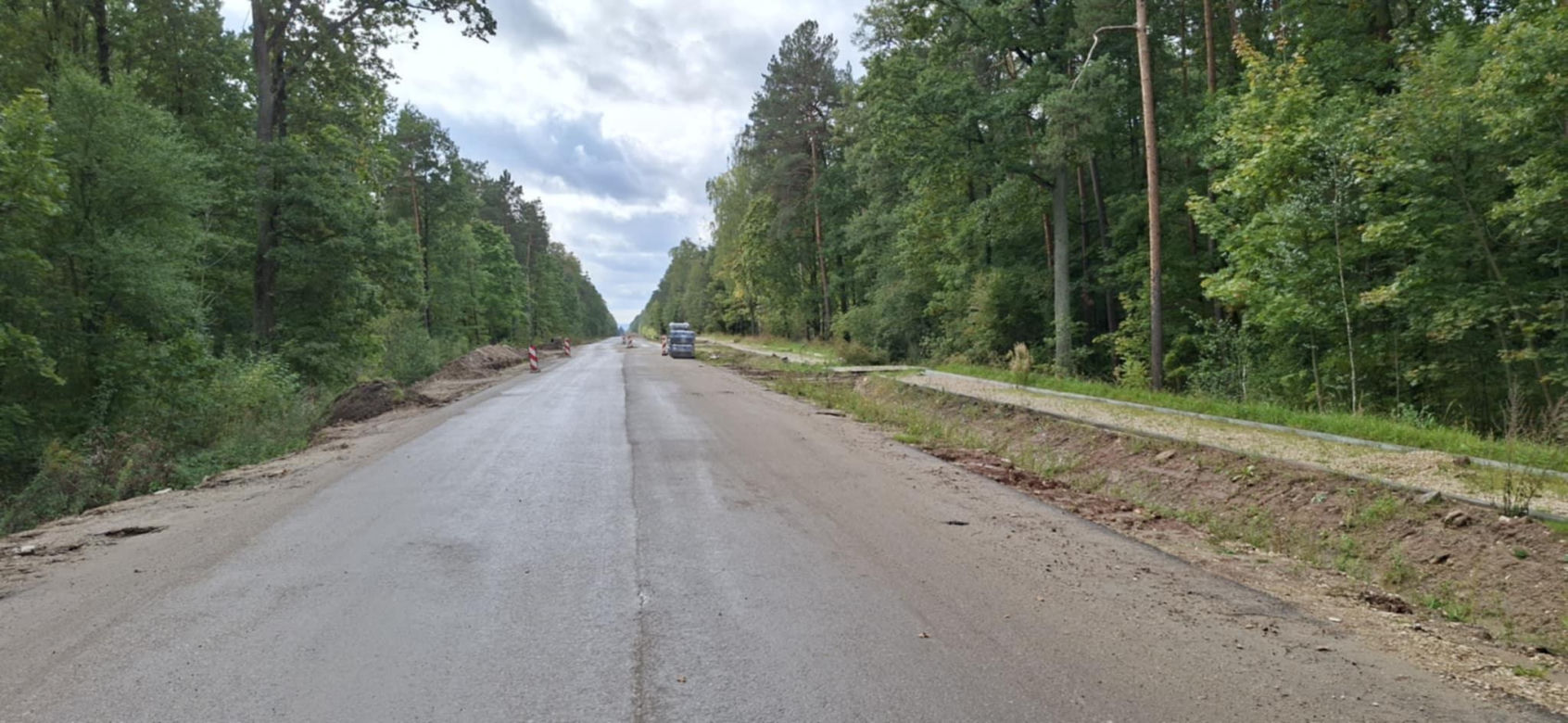 Remont drogi Tychów Stary - Starachowice (październik 2025)