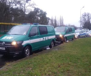 Ewakuacja w Policach
