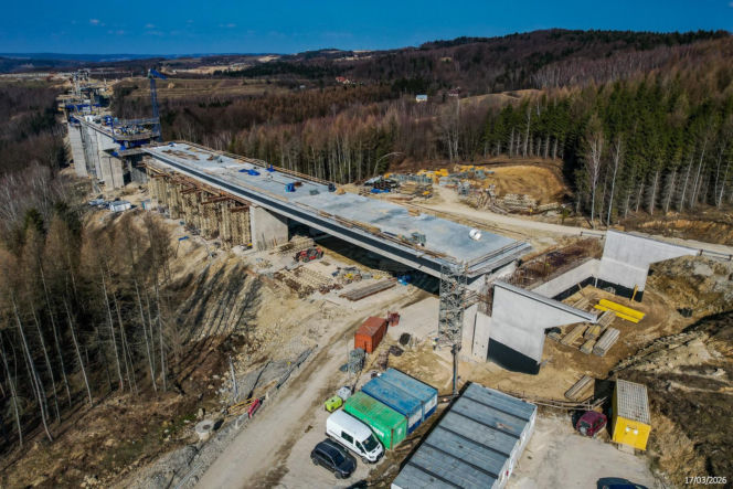Najwyższa estakada w Polsce powstaje na S19 Babica Jawornik. Na plac budowy prowadzą serpentyny