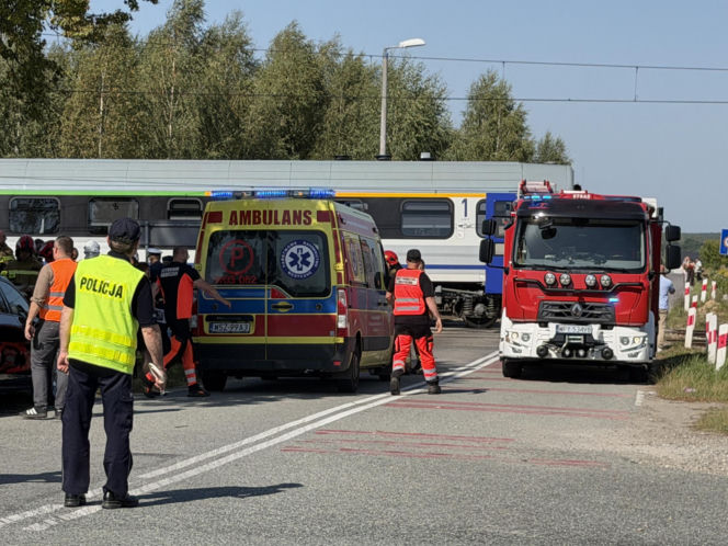 Wstrząsające zdjęcia z katastrofy kolejowej na Mazowszu