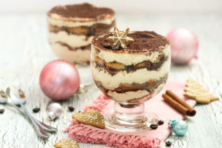 Takie tiramisu podaję w Boże Narodzenie. Sekretem jego smaku są te świąteczne dodatki 
