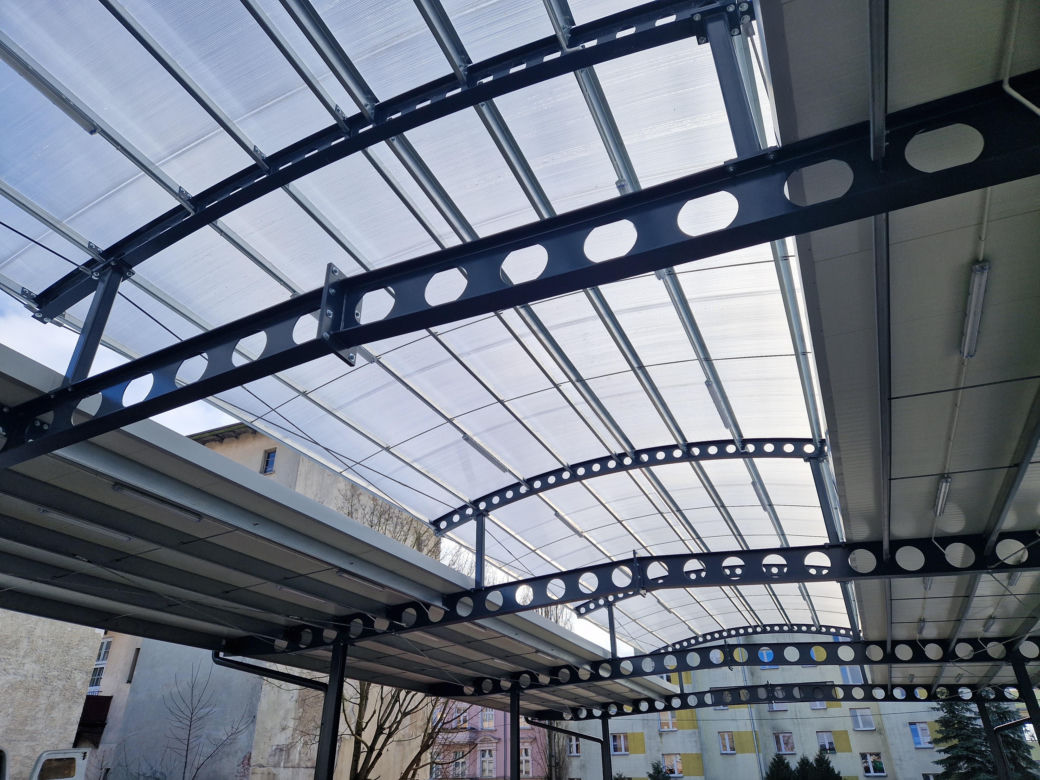 Targowisko miejskie przy ul. Mickiewicza w Toruniu. Tak wygląda w nowej odsłonie