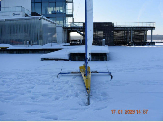 Szok na jeziorze! Bojer staranował ludzi!