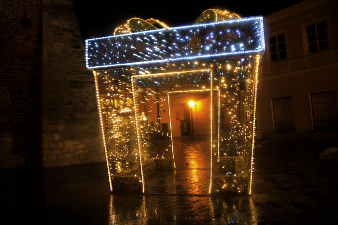 Lublin gotowy na święta! Świąteczne iluminacje już zdobią centrum miasta