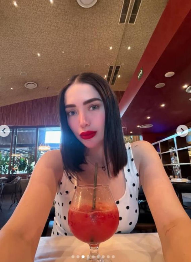 Nie żyje 30-letnia influencerka! Zmarła po operacji plastycznej. Osierociła 6-letnią córkę