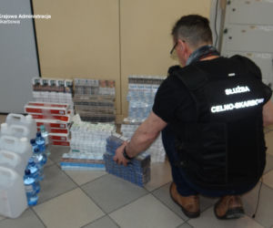 Giżycko: Sprzedawał nielegalny towar na miejskim targowisku. Wpadł na gorącym uczynku 