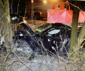 Wypadek BMW w Półsierakowie. Zginęły dwie osoby [GALERIA]