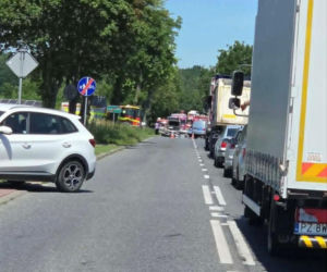 Czołówka na DK 63 w Chodowie. Kilka osób zostało rannych, w tym dziecko