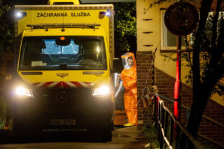 Wylądował w Pradze po kontakcie z Ebolą. Natychmiast uruchomiono procedury