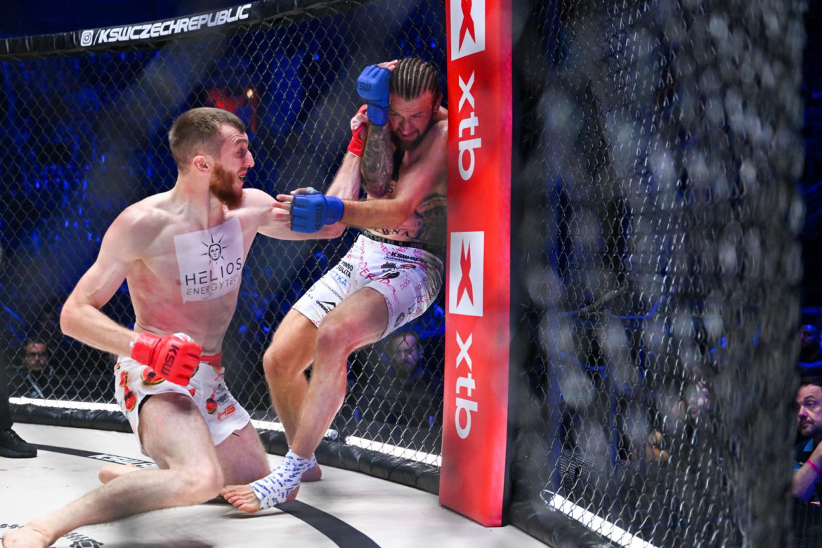 XTB KSW 121. Potężny cios w krocze, trybuny zamarły!