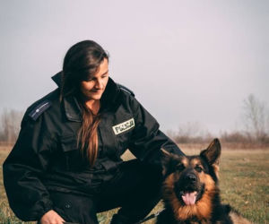 Te piękne i odważne kobiety służą w policji i dbają o bezpieczeństwo!