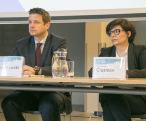 Trzaskowski odwołuje Justynę Glusman. Zmiany personalne w ratuszu w Warszawie