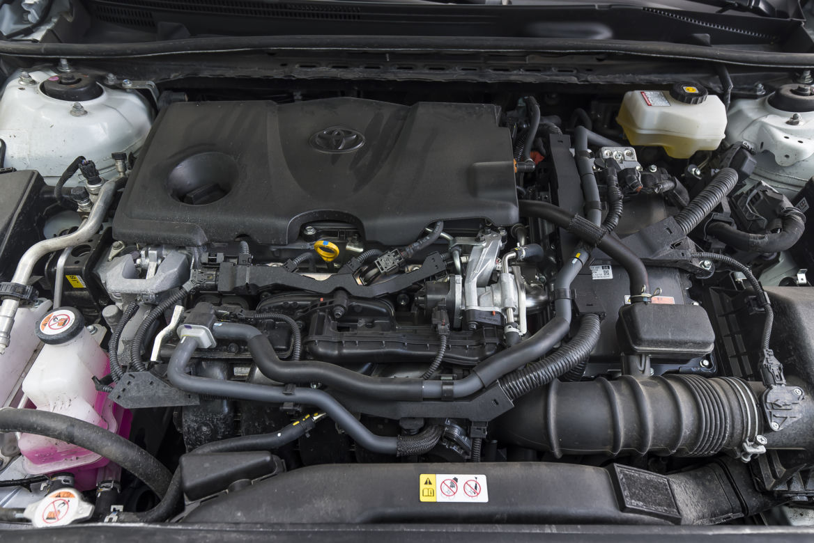 Toyota Camry 2.5 Hybrid 218 KM e-CVT Executive + VIP