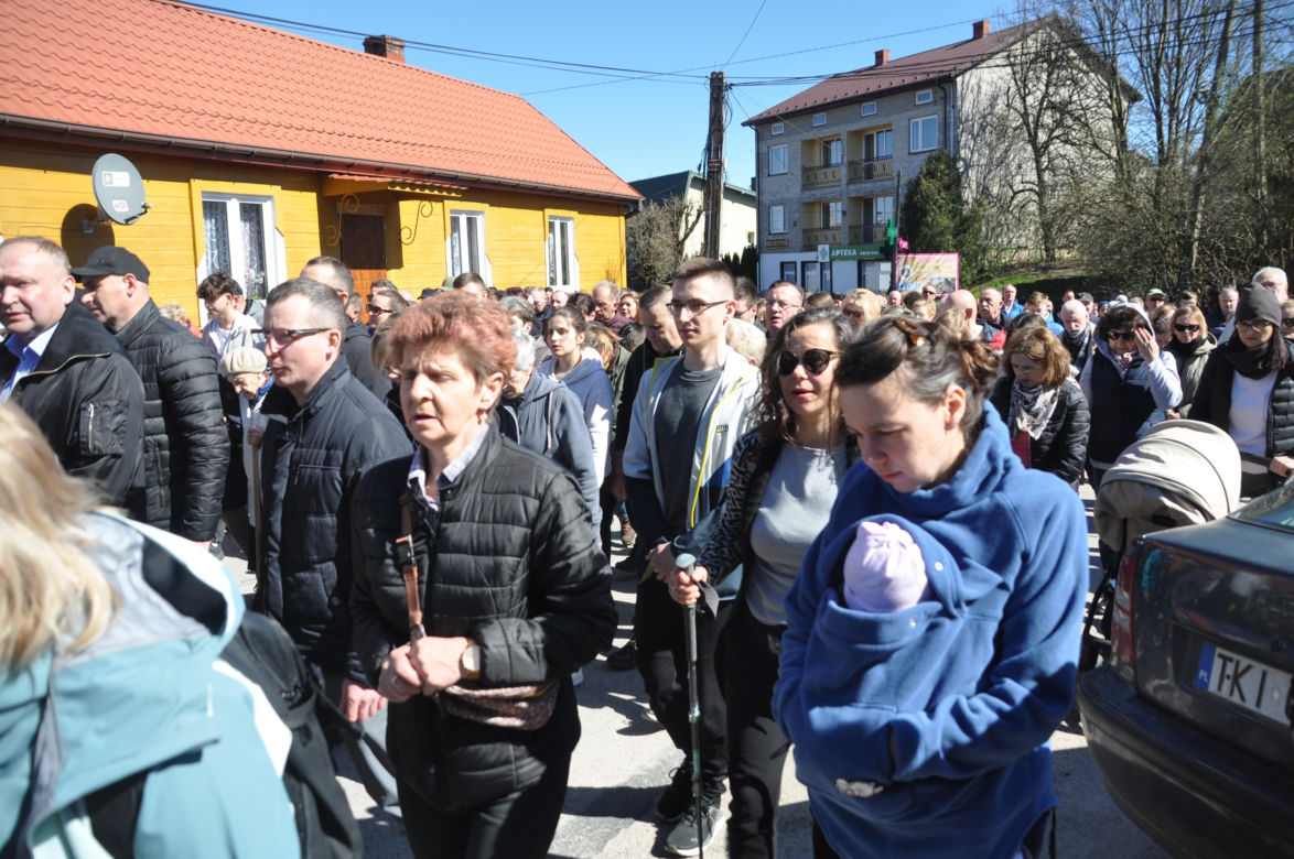 Droga Krzyżowa z Nowej Słupi na Święty Krzyż