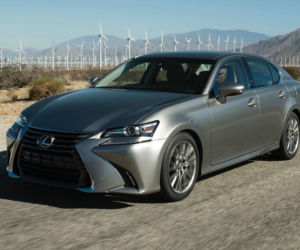 Lexus GS lifting