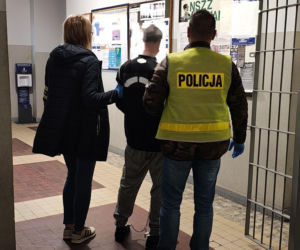 Krwawy finał męskiej kłótni. 50-latek nie żyje, jego kolega oskarżony o zabójstwo