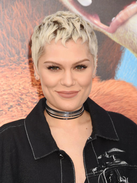Jessie J zmaga się z nowotworem. Piosenkarka szczerze o walce z chorobą