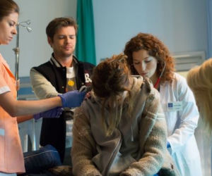 Na dobre i na złe odc. 638. Agata (Emilia Komarnicka), Katarzyna (Magdalena Czerwińska), Klaudia (Julia Wyszyńska), Szczepan (Kamil Kula)