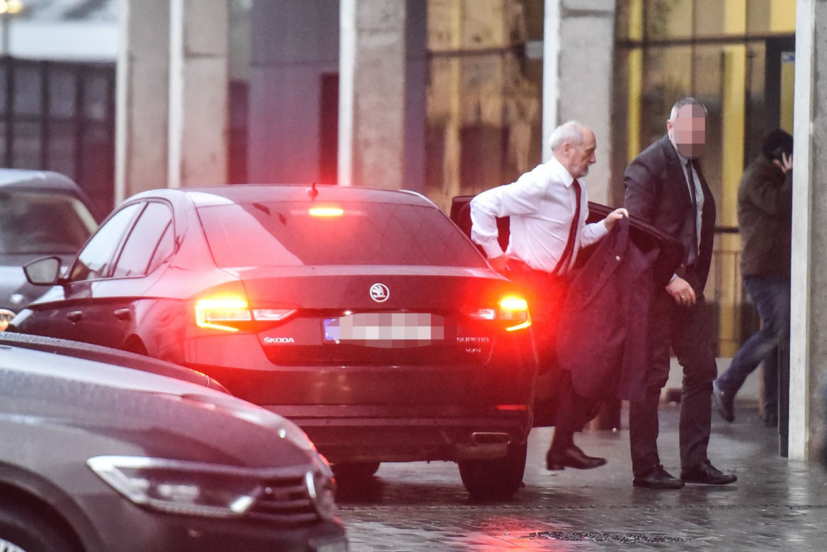 Ministrowie i duchowni zjeżdżają się na urodziny Radia Maryja