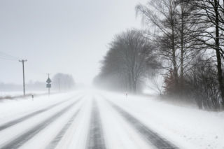 Alert RCB na Mazowszu. Kiedy ustąpią trudne warunki?