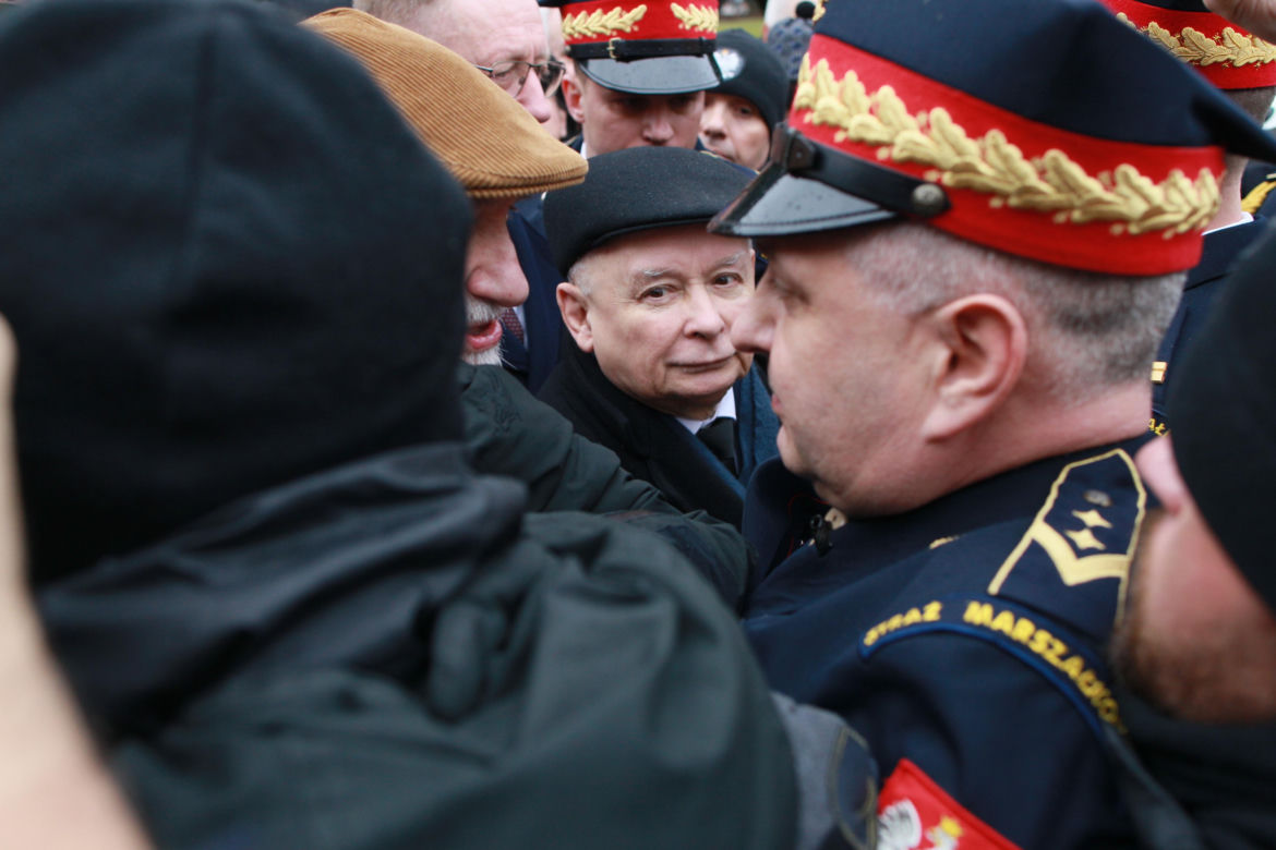 5. posiedzenie Sejmu X kadencji. Przed Sejmem stawili się Maciej Wąsik i Mariusz Kamiński w otoczeniu posłów PiS