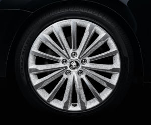 Skoda Superb Black Crystal