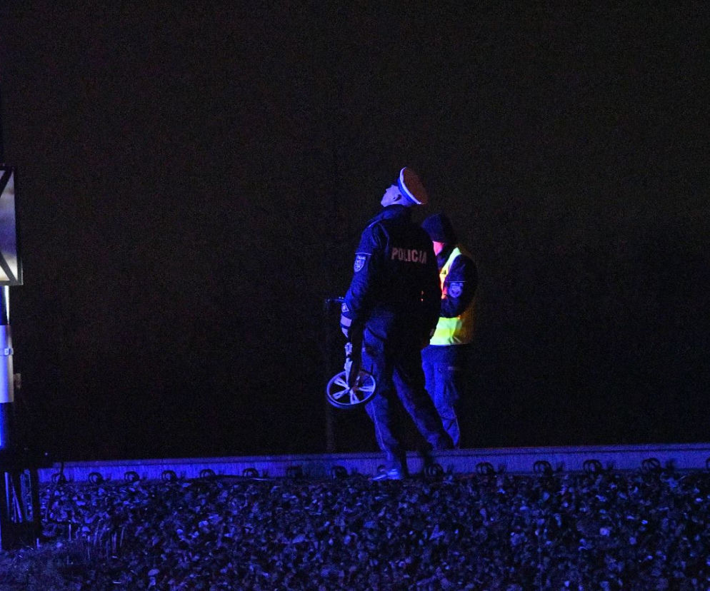 Dramat na torach. Pociąg rozjechał mężczyznę w Warce. Nie żyje