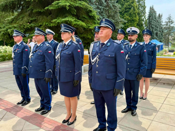 Święto Policji w Starachowicach. Uroczyste awanse, rodzinny piknik i podziękowania