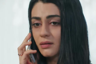 Panna młoda. Beyza wmawia Hancer, że Cihan zdążył ją już zdradzić