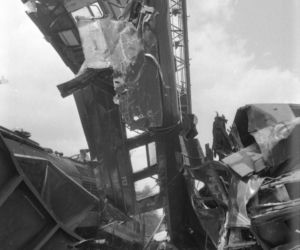 Największa katastrofa kolejowa w Polsce. W zderzeniu pociągów osobowego i towarowego zginęło 67 osób